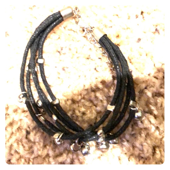 🆓FREE W/ $25 PURCHASE🆓 - Picture 2 of 3